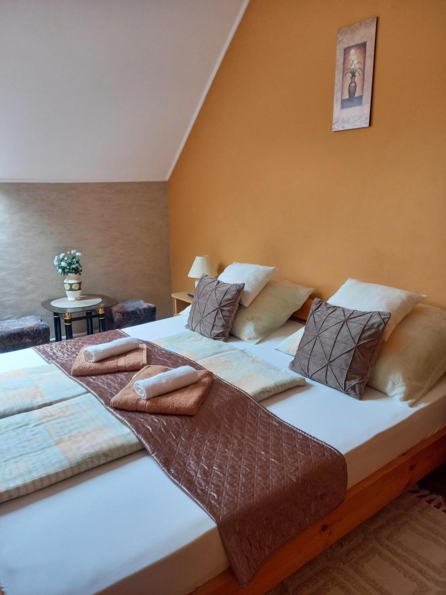 Alfa Apartman Harkany Ngoại thất bức ảnh